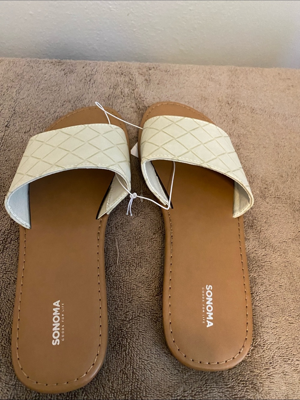 Sandals - Picture 3 of 5